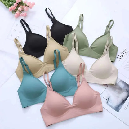 Experience Ultimate Comfort with Our Wireless Latex Jelly Seamless Bras - Removable Padded Bralette for Everyday Wear